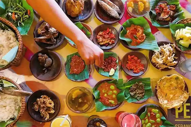5 Kuliner Modern Solo yang Membawa Nuansa Klasik 3 3 kotasurakartadotcom